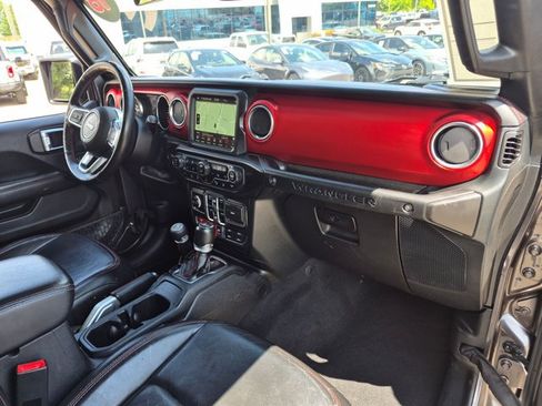 Used 2018 Jeep Wrangler Unlimited Rubicon AWD/4WD image 22