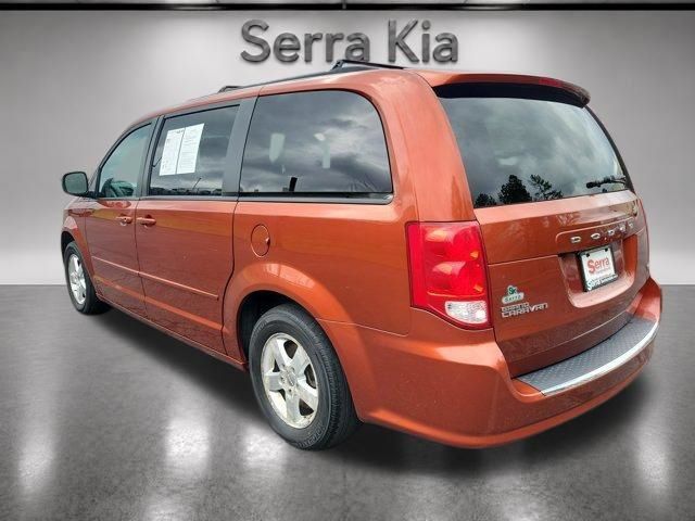 Used 2012 Dodge Grand Caravan SXT FWD image 3