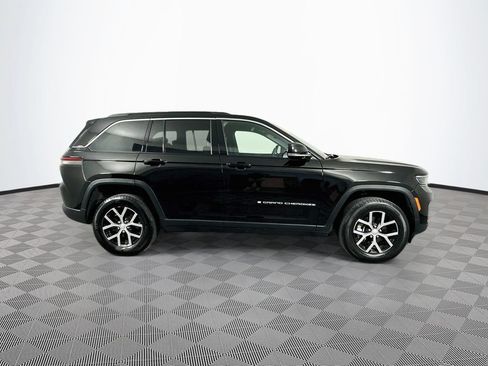 Certified 2024 Jeep Grand Cherokee Limited AWD/4WD image 13