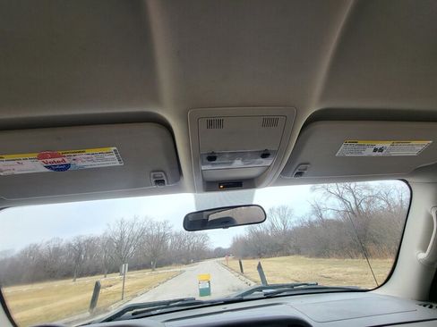 Used 2010 Chevrolet Silverado 1500 W/T image 21