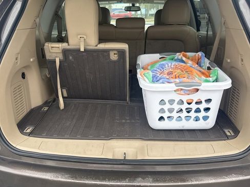 Used 2015 Nissan Pathfinder SL w/ SL Tech Package image 12