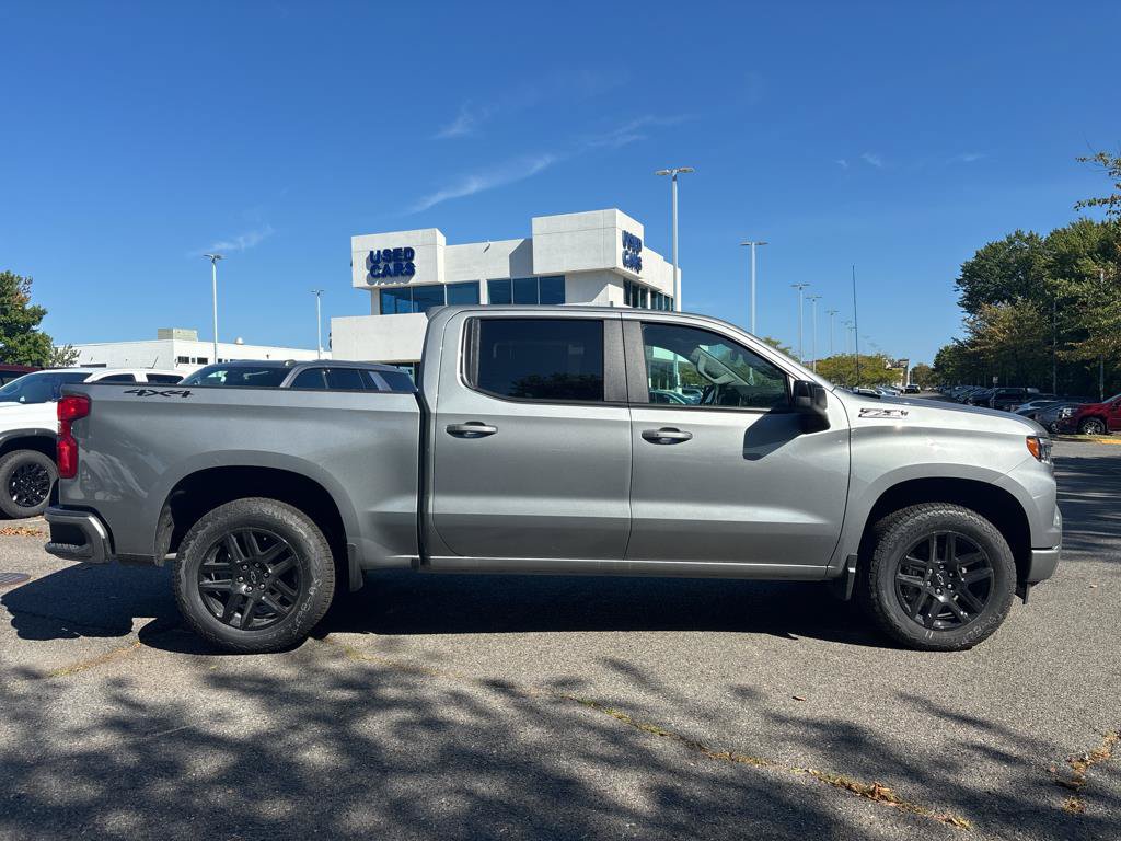 New 2026 Chevrolet Silverado 1500 RST w/ Dark Appearance Package AWD/4WD image 8