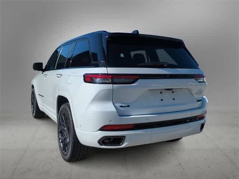 New 2025 Jeep Grand Cherokee Summit w/ Obsidian Package image 6