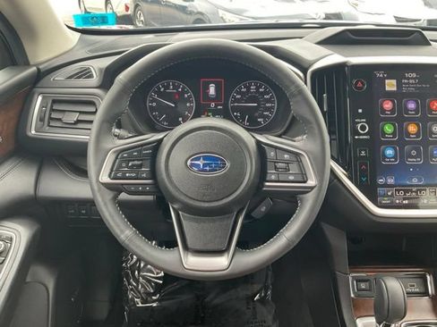 Used 2025 Subaru Ascent Touring AWD/4WD image 23