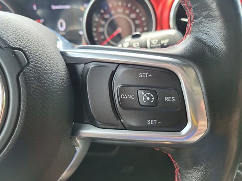 Used 2019 Jeep Wrangler Unlimited Rubicon AWD/4WD image 15