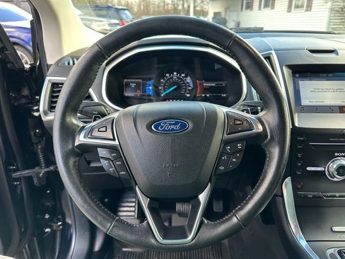 Used 2017 Ford Edge Titanium image 20