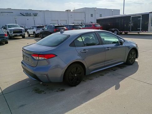 Used 2022 Toyota Corolla LE image 8