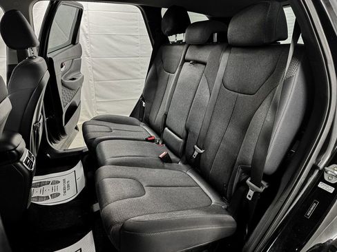 Used 2021 Hyundai Santa Fe SE image 10
