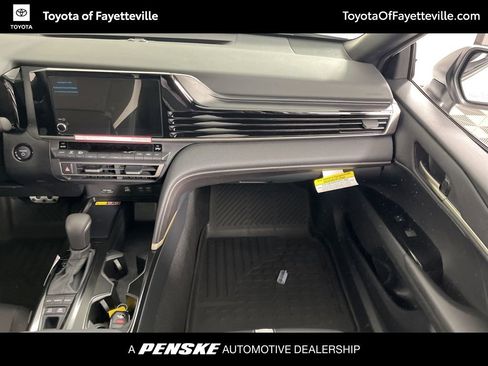 Used 2026 Toyota Camry SE image 18