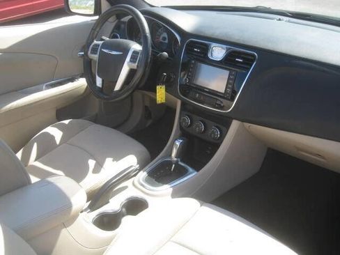 Used 2012 Chrysler 200 Touring image 23