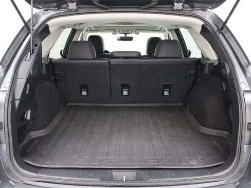 Used 2018 Subaru Outback 3.6R Limited AWD/4WD image 9