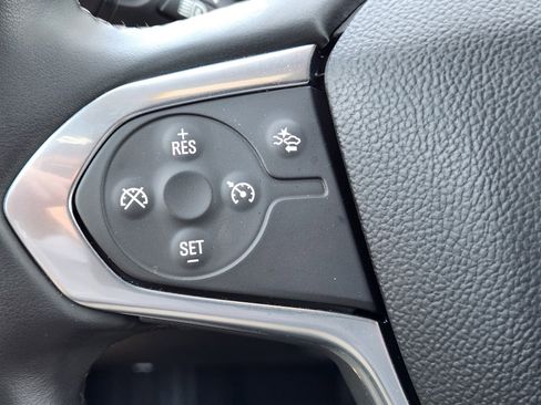 Used 2023 Chevrolet Traverse LT FWD image 22