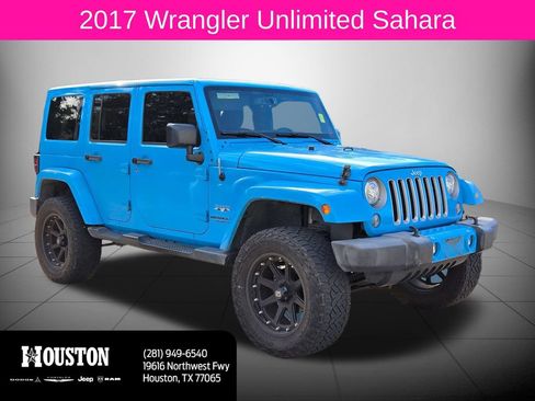 Used 2017 Jeep Wrangler Unlimited Sahara w/ Connectivity Group AWD/4WD image 1