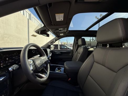 Used 2025 Chevrolet Tahoe RST w/ RST Capability Package image 5