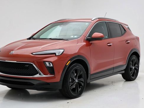 Used 2024 Buick Encore GX Sport Touring w/ Comfort Package image 6