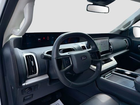 Certified 2025 Ford Expedition Max Active AWD/4WD image 12