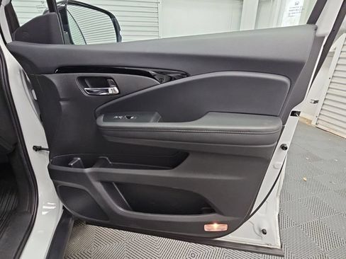 Used 2022 Honda Pilot Touring image 46