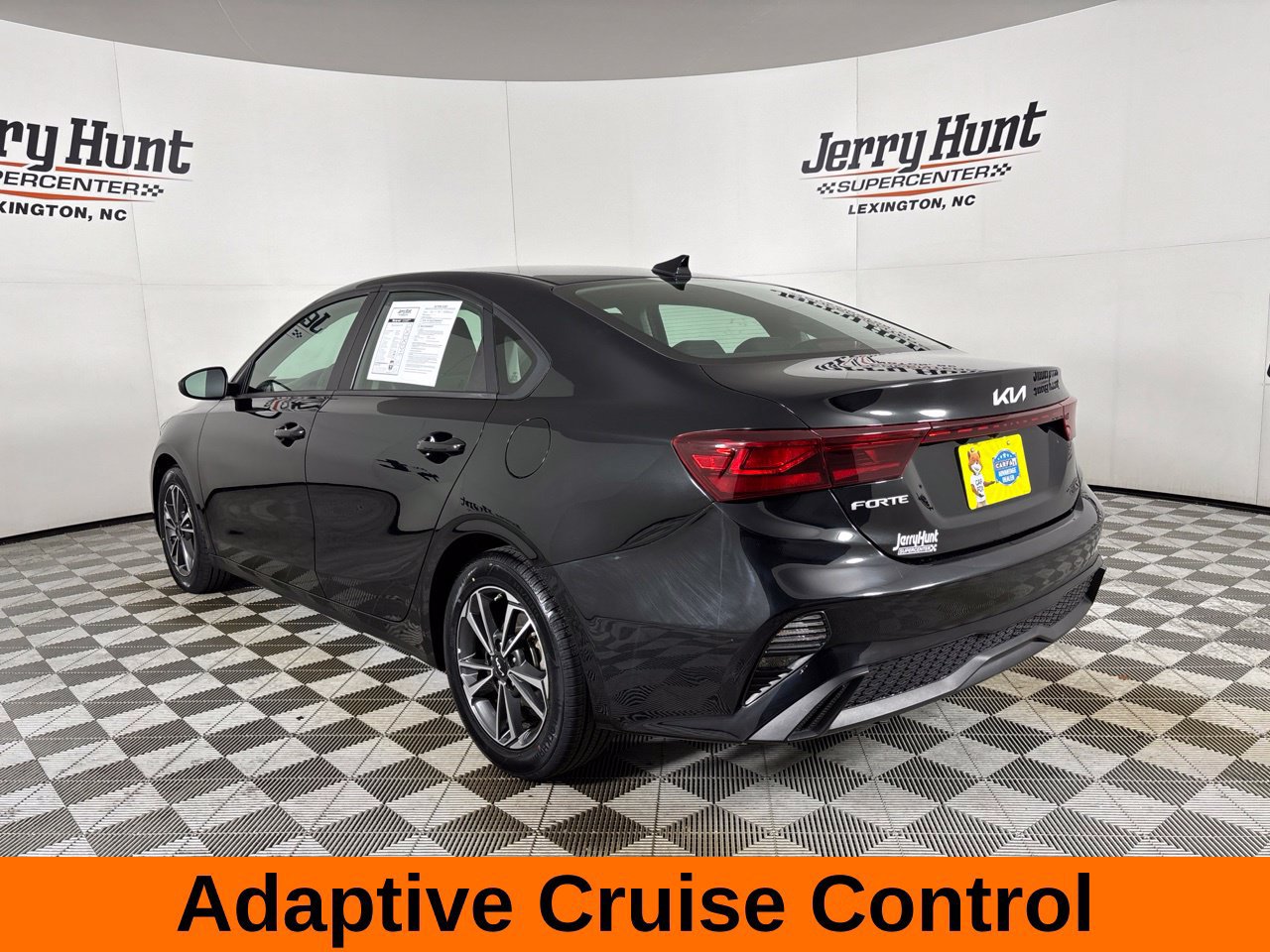 Used 2024 Kia Forte LXS FWD image 9