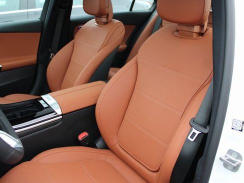 New 2025 Mercedes-Benz C 300 4MATIC Sedan image 26