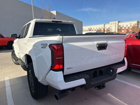 Used 2024 Toyota Tacoma TRD Sport image 6