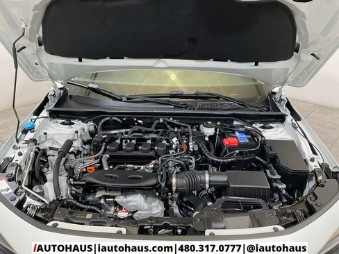Used 2024 Honda Civic Touring image 11