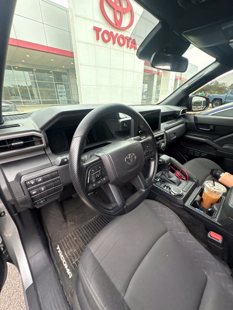 Used 2024 Toyota Tacoma SR w/ SR Upgrade Package AWD/4WD image 11
