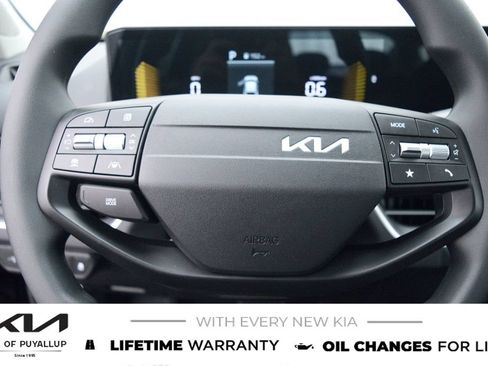 New 2026 Kia K4 FWD image 27