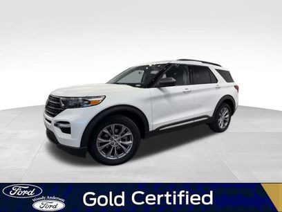 Certified 2023 Ford Explorer XLT w/ Equipment Group 202A