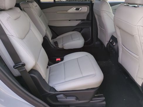 New 2026 Ford Explorer Active w/ Active Comfort Package image 20