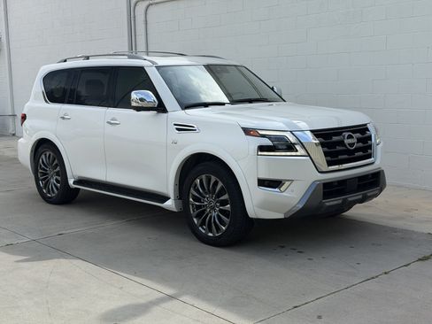 Used 2021 Nissan Armada Platinum w/ Captain's Chairs Package AWD/4WD image 3