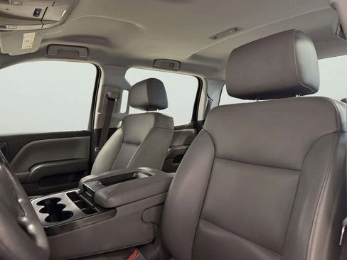 Used 2017 Chevrolet Silverado 2500 W/T image 14