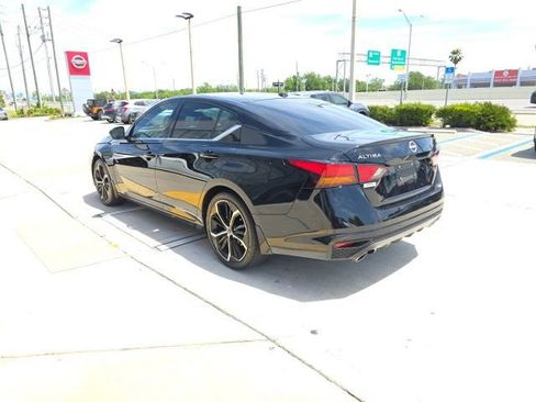 Used 2024 Nissan Altima 2.5 SR w/ SR Premium Package image 6