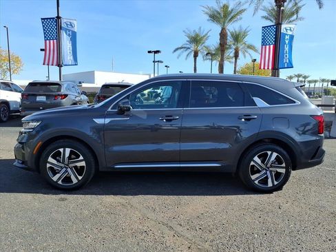 Used 2023 Kia Sorento EX image 8