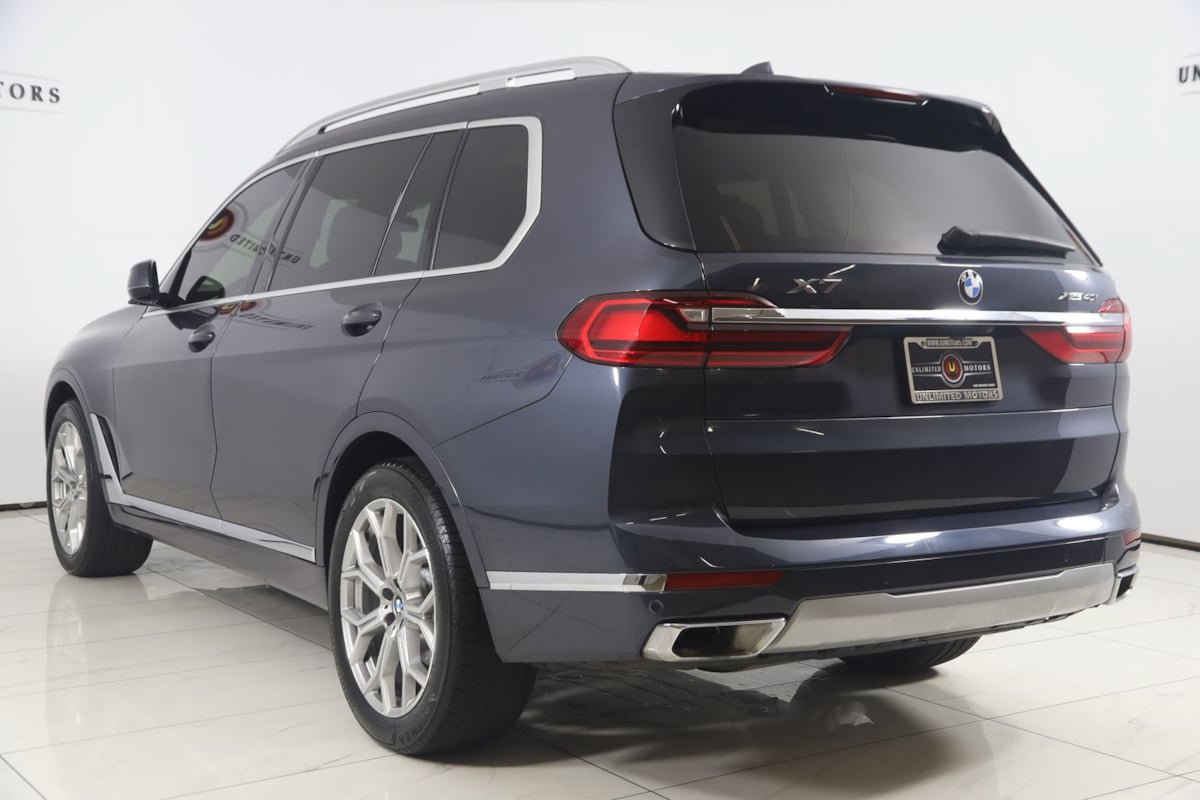 Used 2022 BMW X7 xDrive40i w/ Premium Package AWD/4WD image 4