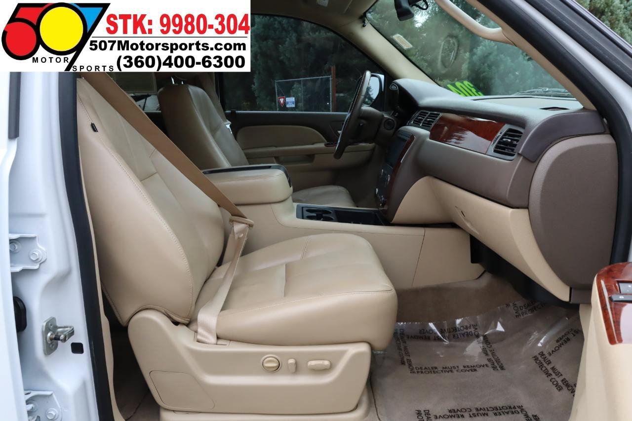 Used 2010 Chevrolet Tahoe LT w/ Luxury Package RWD image 24