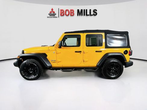 Used 2018 Jeep Wrangler Unlimited Sport S AWD/4WD image 4