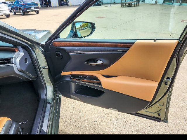 Used 2025 Lexus ES 350 w/ Premium Package FWD image 21