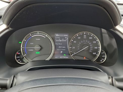 Used 2022 Lexus RX 450hL Luxury w/ Cold Area Package (CT) AWD/4WD image 23