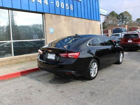 Used 2021 Chevrolet Malibu LT FWD image 4