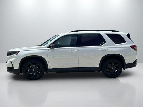 Used 2025 Honda Pilot Black Edition image 8
