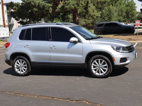 Used 2017 Volkswagen Tiguan Wolfsburg Edition AWD/4WD image 2