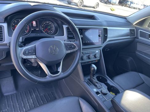 Used 2021 Volkswagen Atlas SE image 10