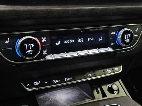 Used 2023 Audi Q5 2.0T Premium w/ Convenience Package image 31