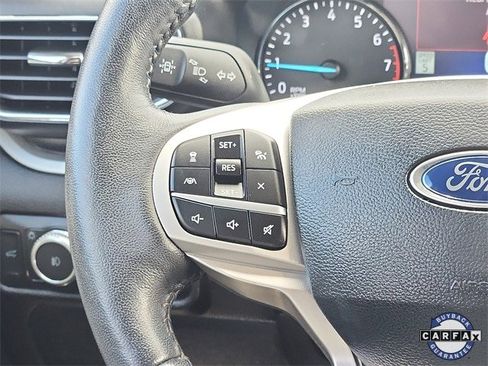 Certified 2022 Ford Explorer XLT w/ Equipment Group 202A image 14