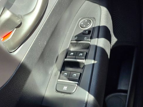 Used 2022 Kia Forte LXS FWD image 13