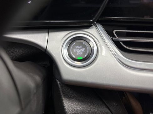 Used 2024 Chevrolet Trax LT image 14