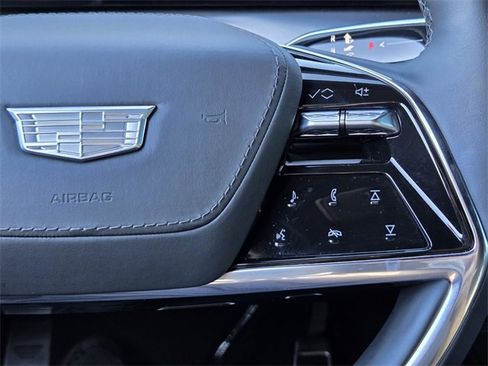 New 2026 Cadillac Vistiq Platinum image 24