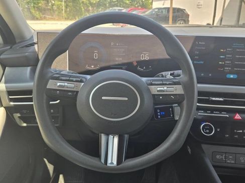 Used 2025 Hyundai Sonata SEL FWD image 22