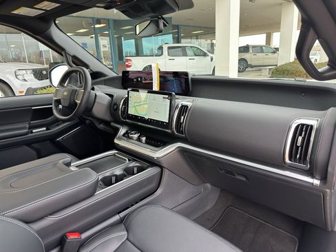 New 2026 Ford Expedition Max Platinum w/ Stealth Performance Package image 30