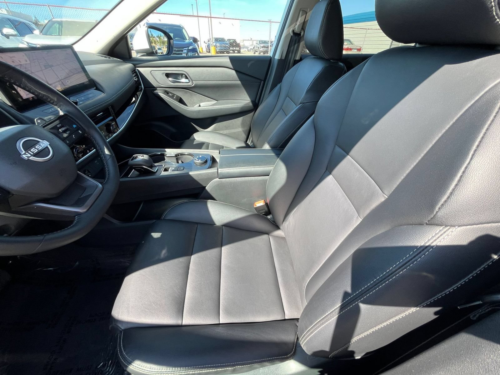 Used 2026 Nissan Rogue SL AWD/4WD image 29